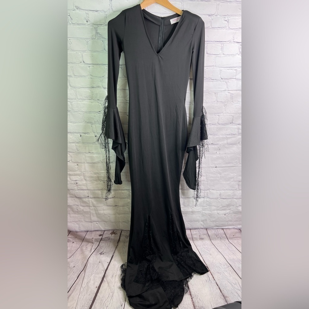 Halloween Elvira or Witch Cosplay Costume Small